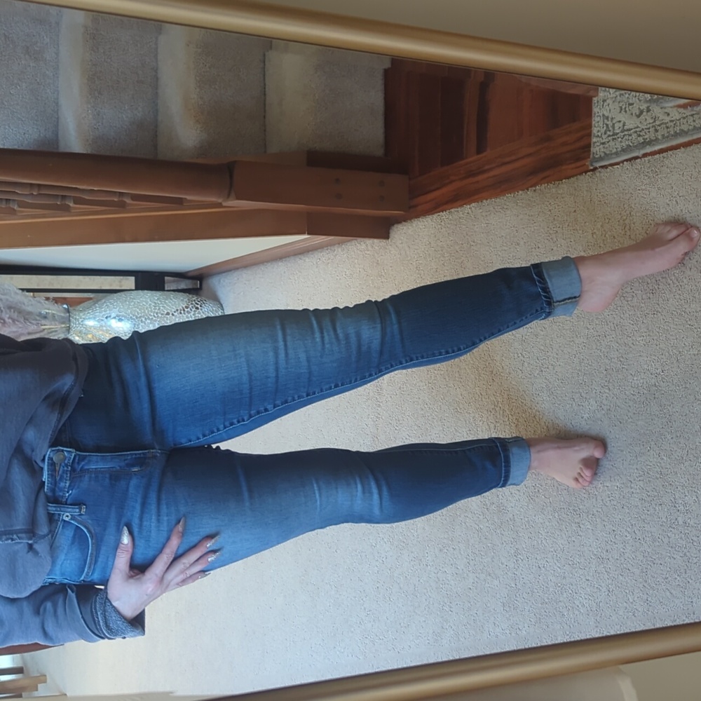 Universal thread jeans